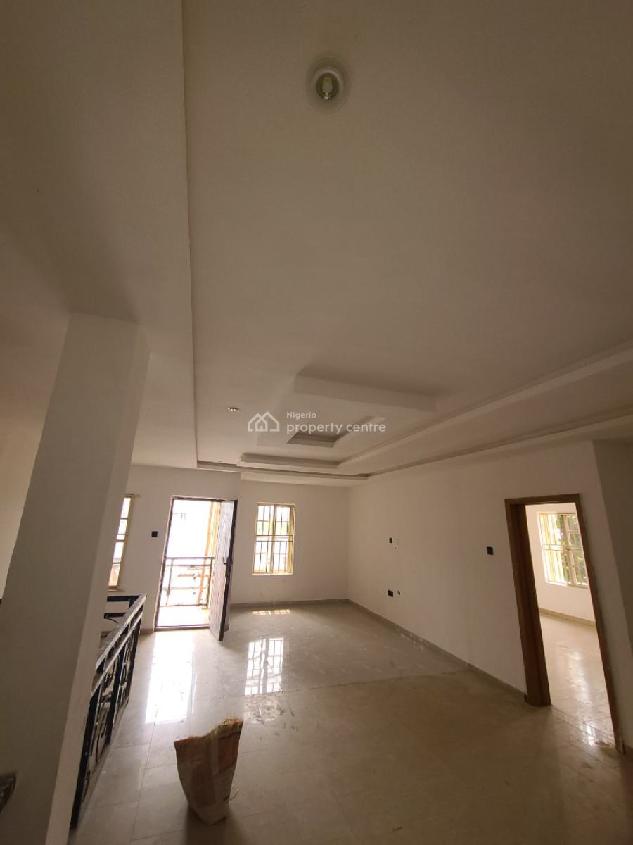 Very Spacious 2 Bedroom Flat in a Secured Estate, Lekki Peninsula Scheme 2 Estate Abraham Adesanya, Ajiwe, Ajah, Lagos, Flat / Apartment for Rent