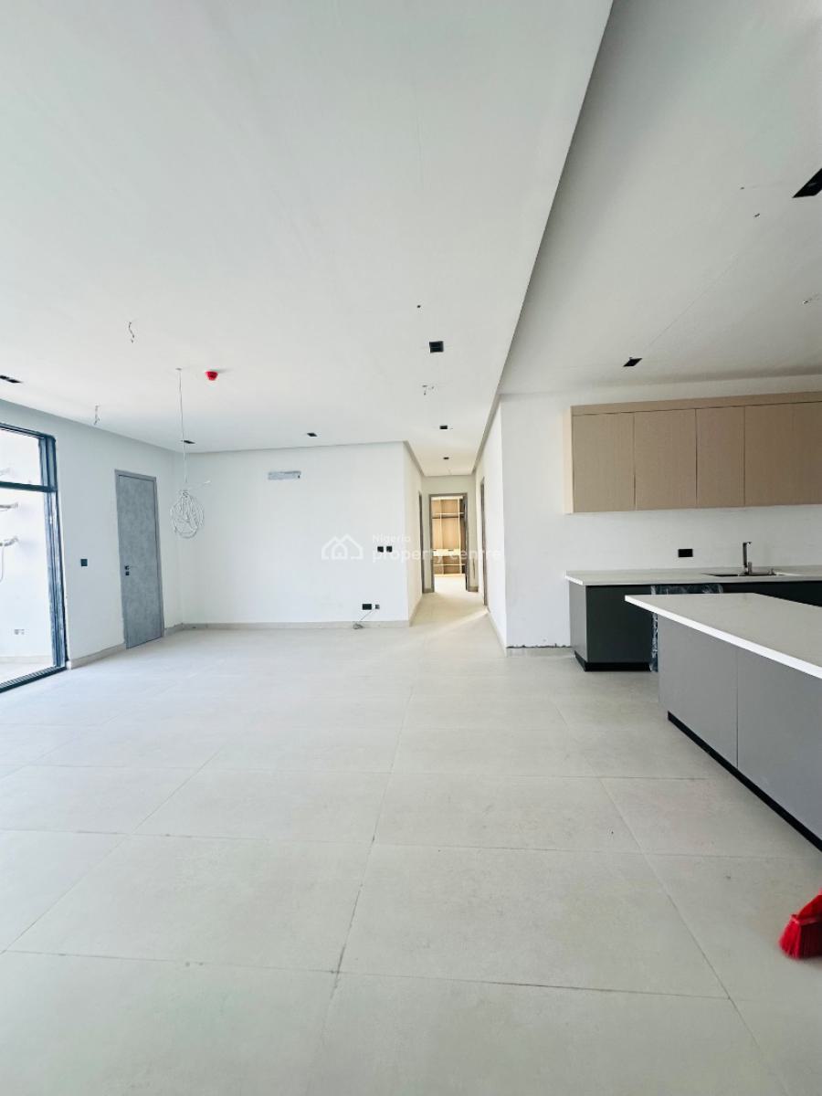 Spaciously Built 3 Bedroom Apartment with Pool, Gym & Elevator, Lekki Phase 1, Lekki, Lagos, Flat / Apartment for Sale