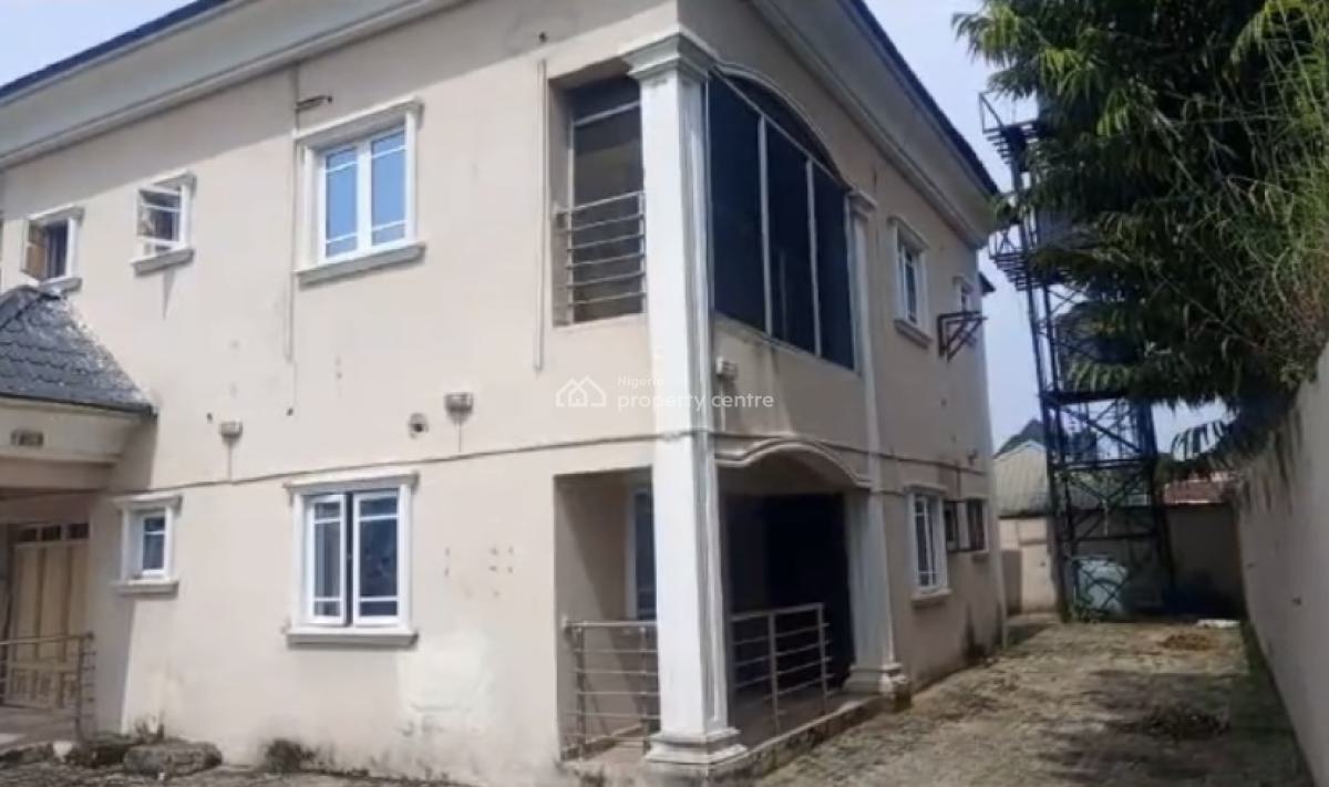 Spacious 3 Bedroom Flats, By Old Area D, New Castle Hotel Road, Opp Fidelity Bank, New Owerri, Owerri Municipal, Imo, Flat / Apartment for Rent