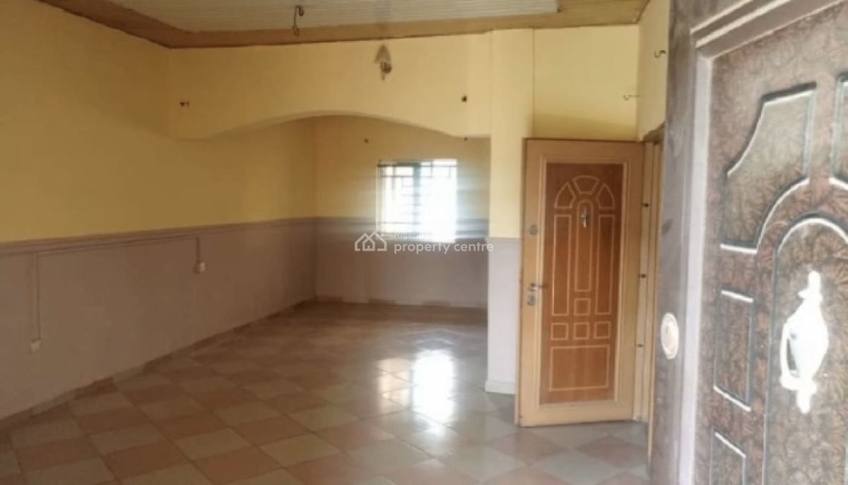 Spacious 3 Bedroom Flats, By Old Area D, New Castle Hotel Road, Opp Fidelity Bank, New Owerri, Owerri Municipal, Imo, Flat / Apartment for Rent