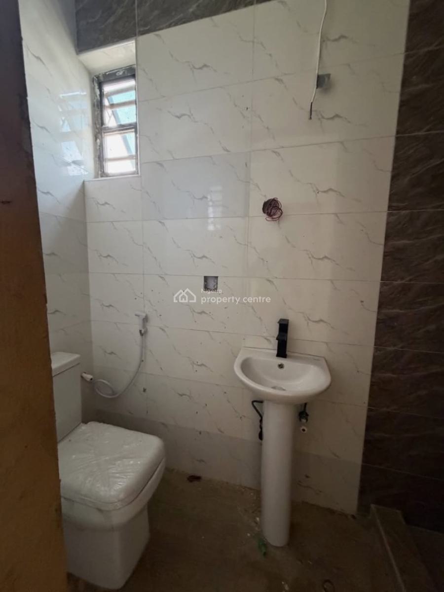 Affordable 5 Bedroom Detached Duplex with Bq in Serene Environment, Olowora, Magodo, Lagos, Detached Duplex for Sale