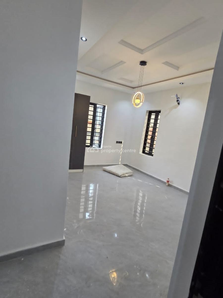 Elegant 5 Bedroom Terraced Duplex, Ajao Estate, Airport Road, Ikeja, Lagos, Flat / Apartment for Sale