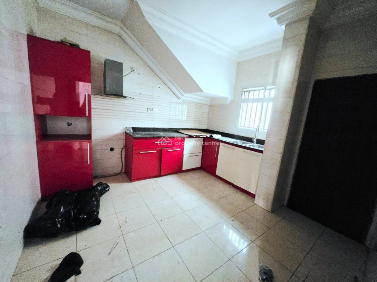 a Well Spacious 4-bedroom Maisonettes, Lekki Phase 1, Lekki, Lagos, Terraced Duplex for Rent