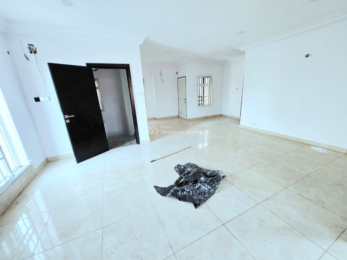 a Well Spacious 4-bedroom Maisonettes, Lekki Phase 1, Lekki, Lagos, Terraced Duplex for Rent