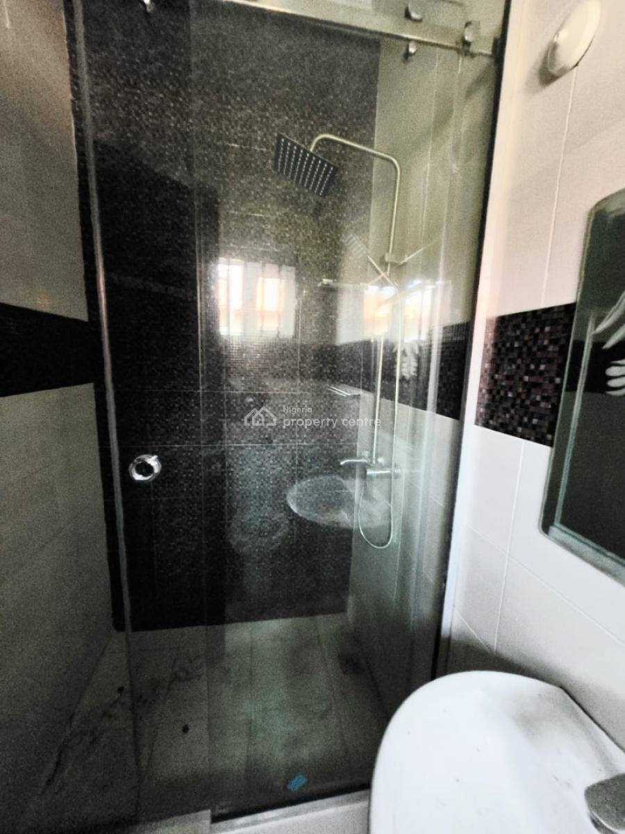 a Well Spacious 4-bedroom Maisonettes, Lekki Phase 1, Lekki, Lagos, Terraced Duplex for Rent