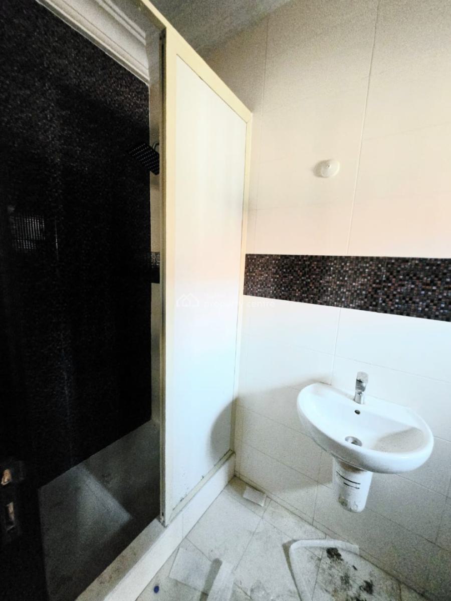a Well Spacious 4-bedroom Maisonettes, Lekki Phase 1, Lekki, Lagos, Terraced Duplex for Rent