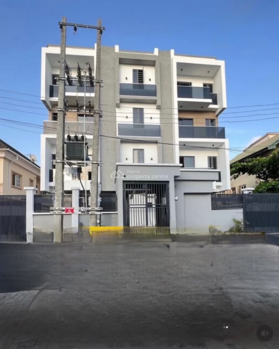 Well Built 2 Bedroom Apartment in a Serviced Estate, Agungi, Lekki, Lagos, Flat / Apartment for Sale