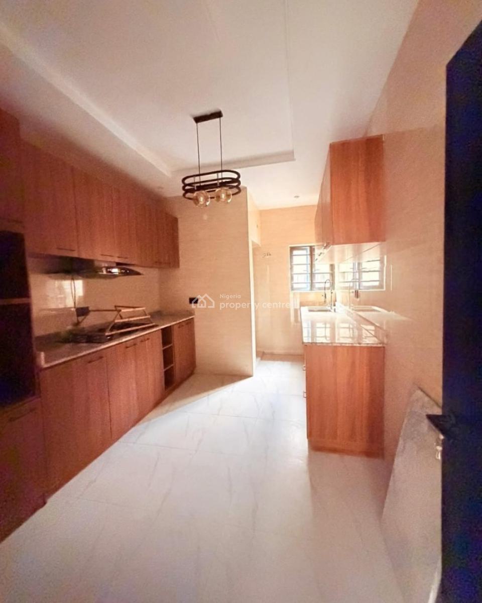 Lovely Built 4 Bedroom Semi Detached Duplex with Bq, Magodo, Lagos, Semi-detached Duplex for Sale