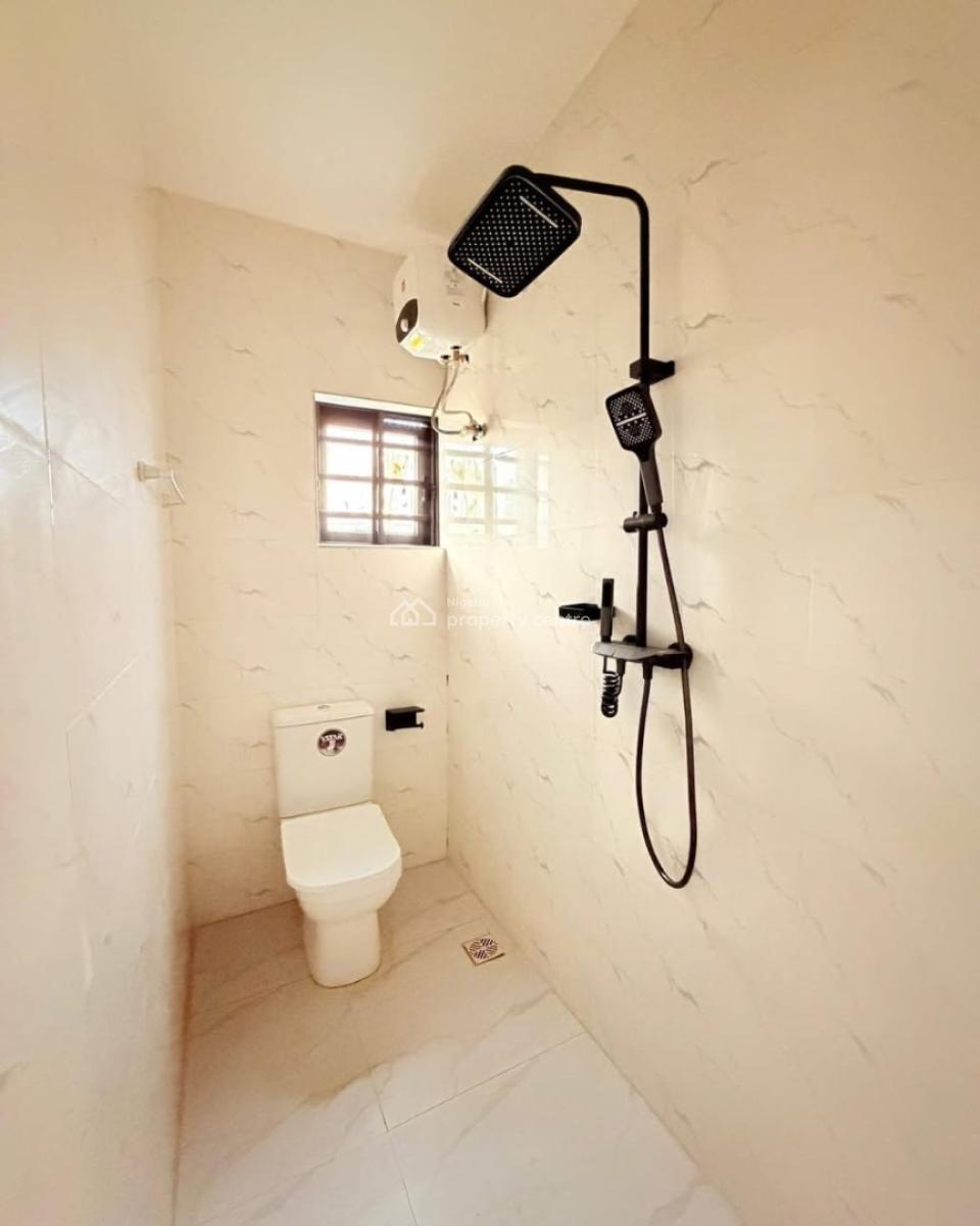 Lovely Built 4 Bedroom Semi Detached Duplex with Bq, Magodo, Lagos, Semi-detached Duplex for Sale