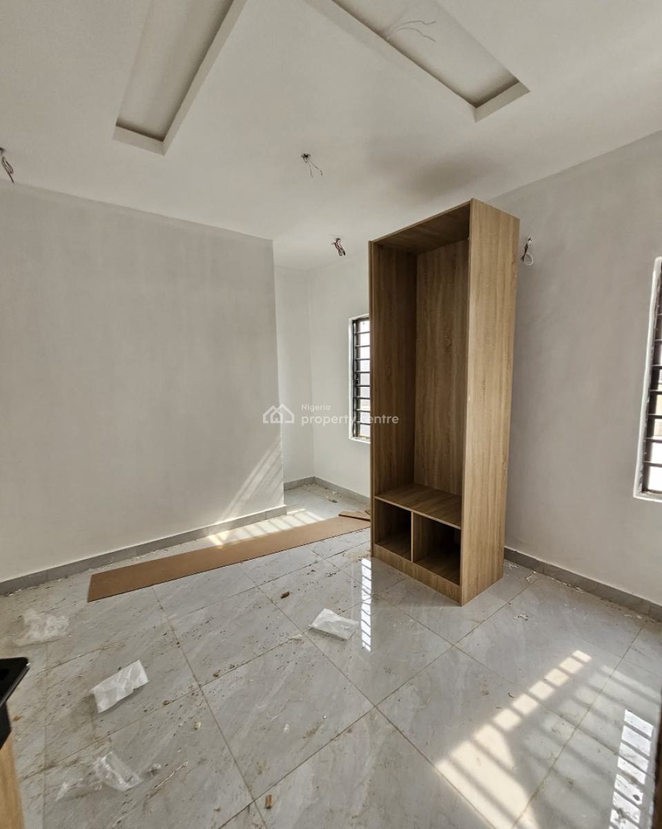 Beautiful 3 Bedroom Apartment, Maryland, Lagos, Flat / Apartment for Sale