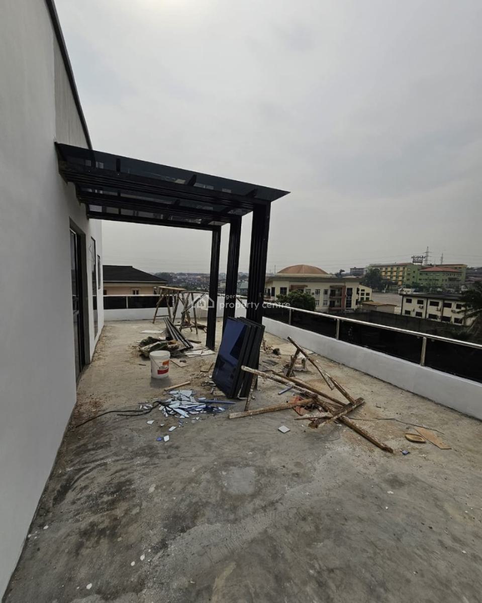 Beautiful 3 Bedroom Apartment, Maryland, Lagos, Flat / Apartment for Sale