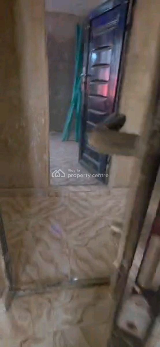 4units 3bedroom Flat Up, Fadeyi, Shomolu, Lagos, Flat / Apartment for Rent