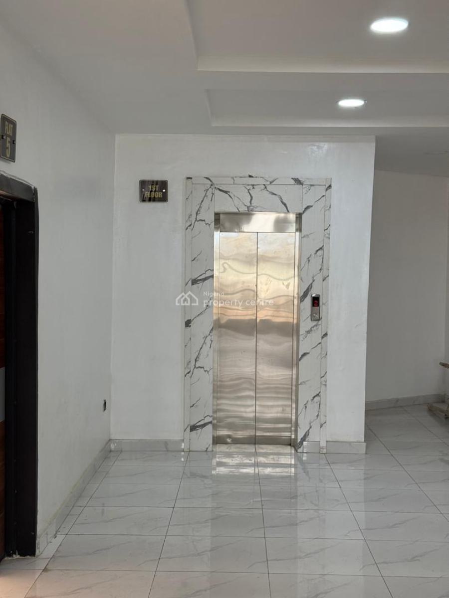 Distress Sharp and Spacious 2 Bedroom with Elevator and Swimming Pool, Nicon Area .., Ikate, Lekki, Lagos, Flat / Apartment for Sale