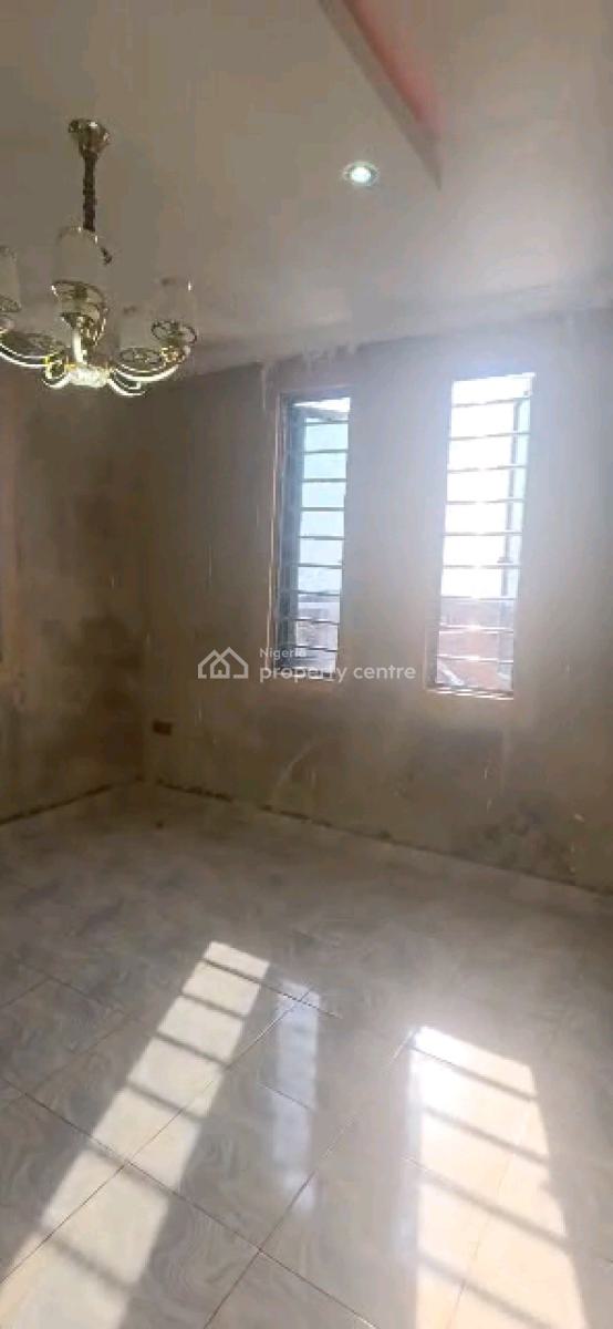 4 Units 3 Bedroom Flat Up and Down with All Rooms En-suite, Fadeyi, Shomolu, Lagos, Flat / Apartment for Rent