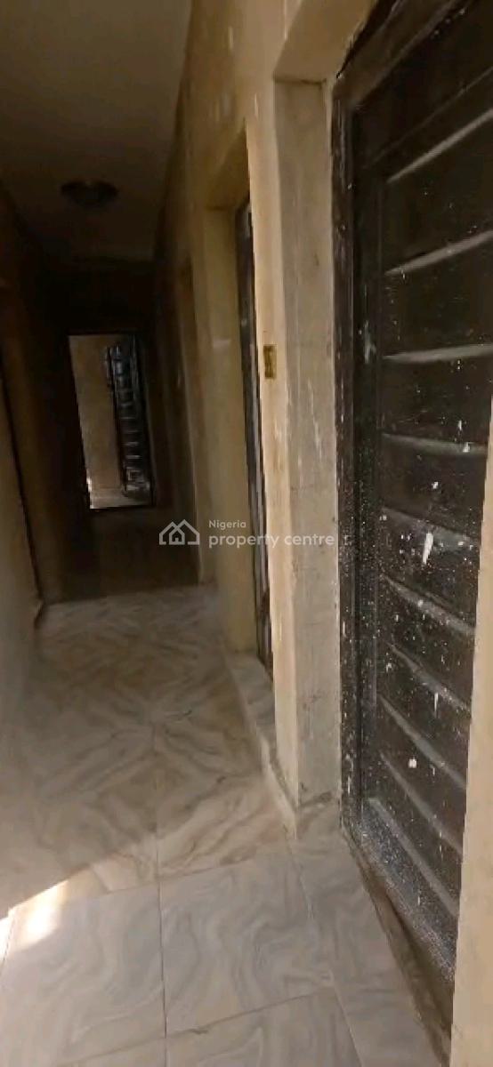 4 Units 3 Bedroom Flat Up and Down with All Rooms En-suite, Fadeyi, Shomolu, Lagos, Flat / Apartment for Rent