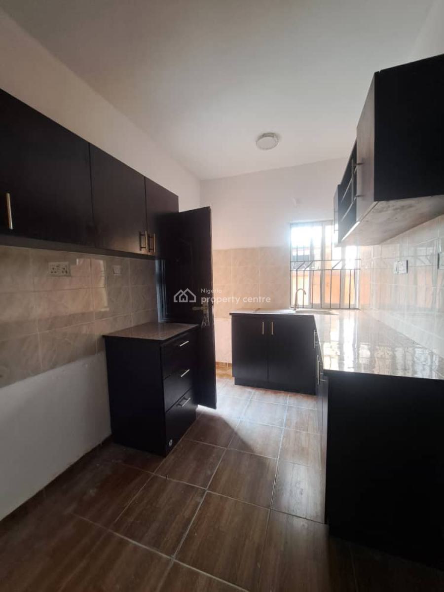 Spacious 3bed Flat Ground Floor, Ikate, Lekki, Lagos, Flat / Apartment for Rent