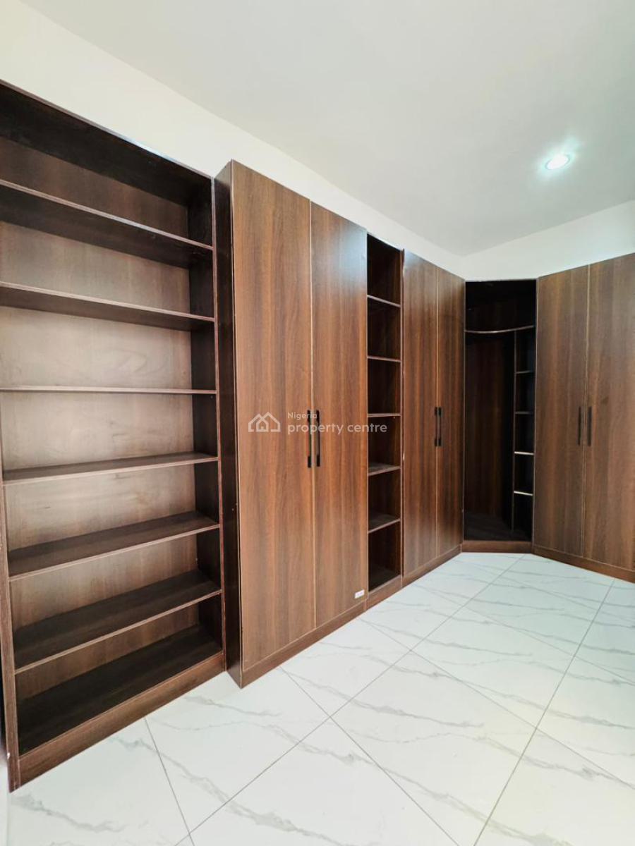 Serviced 4 Bedroom Terraced Duplex with Spacious Ensuite Bedrooms, New Road, Lekki, Lagos, Terraced Duplex for Sale