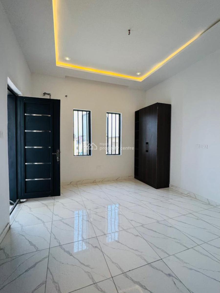 Serviced 4 Bedroom Terraced Duplex with Spacious Ensuite Bedrooms, New Road, Lekki, Lagos, Terraced Duplex for Sale