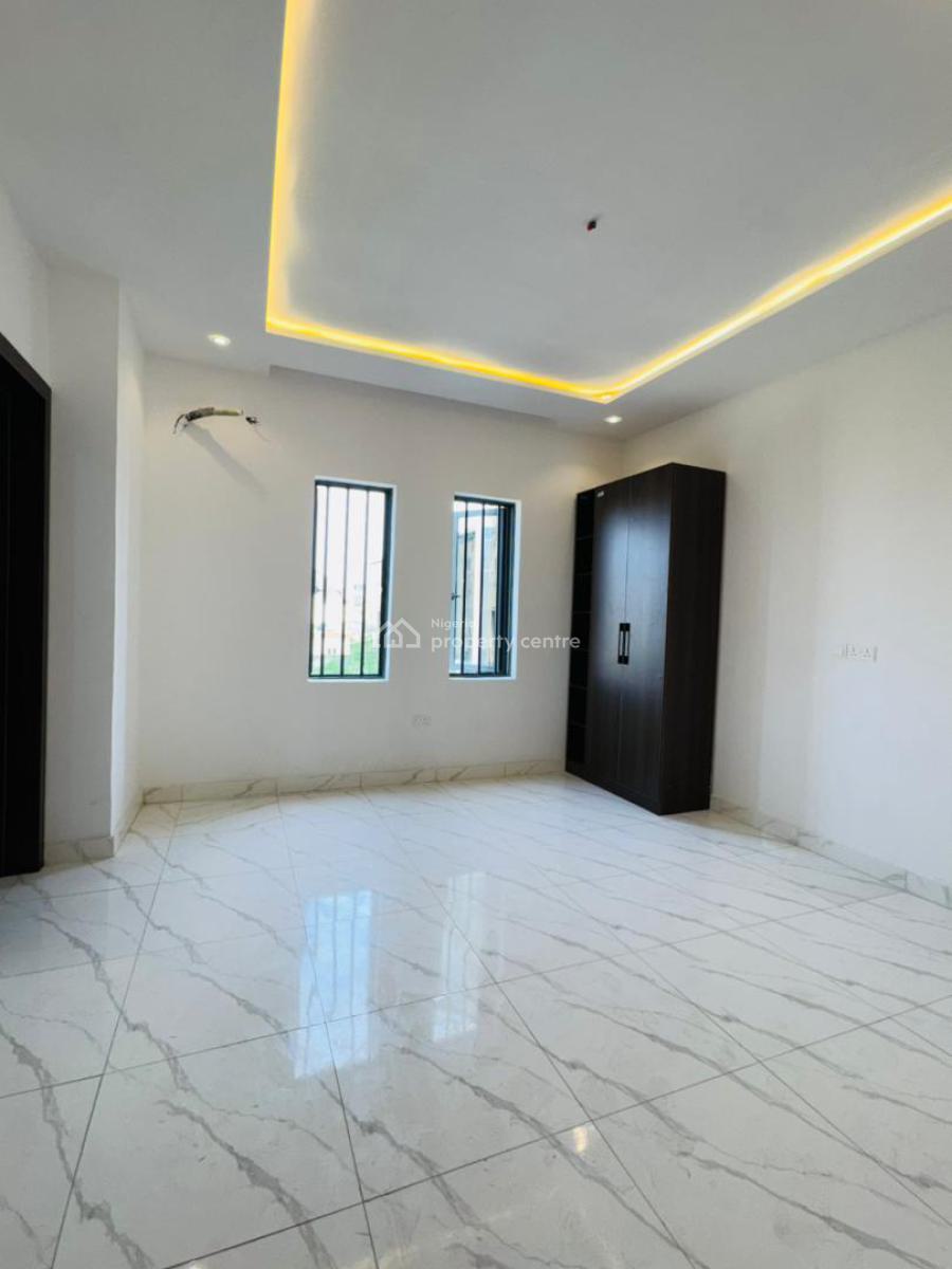 Serviced 4 Bedroom Terraced Duplex with Spacious Ensuite Bedrooms, New Road, Lekki, Lagos, Terraced Duplex for Sale