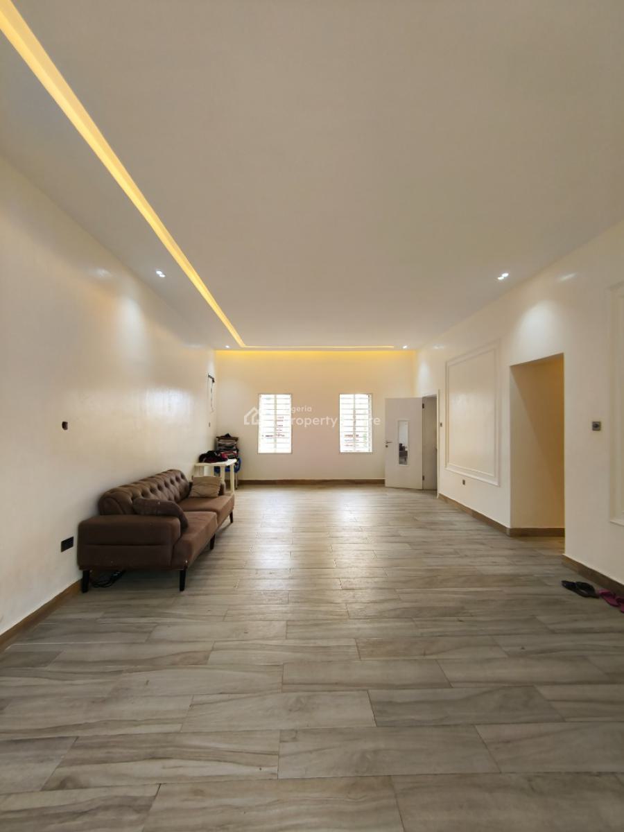 Luxury Well Remodeled 3 Bedroom Apartment Plus Bq, Bourdillion, Ikoyi, Lagos, Flat / Apartment for Rent