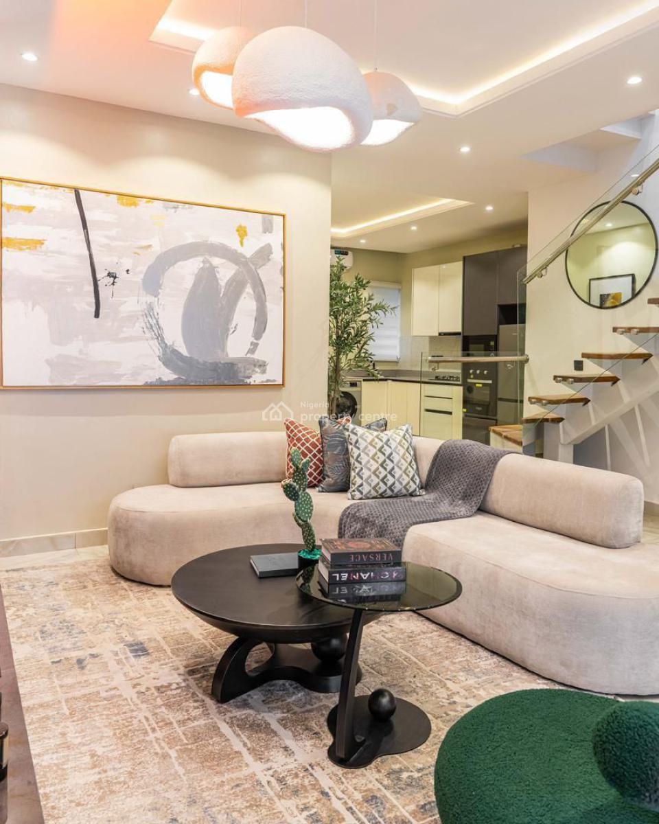 Exquisite 2 Bedroom Maisonette, Lekki Phase 1, Lekki, Lagos, House Short Let