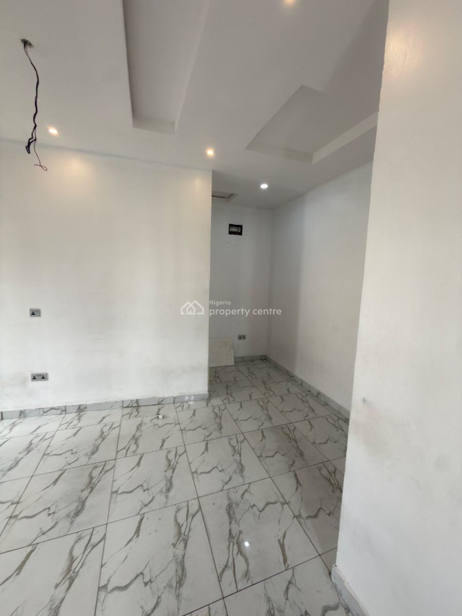 Exquisite 1 Bedroom Apartment, Bera Estate, Lekki, Lagos, Mini Flat (room and Parlour) for Sale