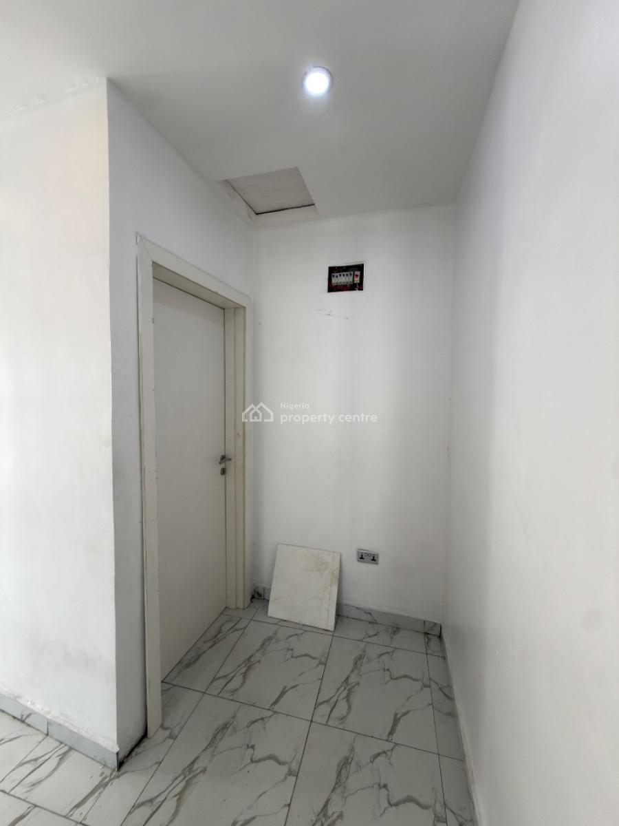 Exquisite 1 Bedroom Apartment, Bera Estate, Lekki, Lagos, Mini Flat (room and Parlour) for Sale