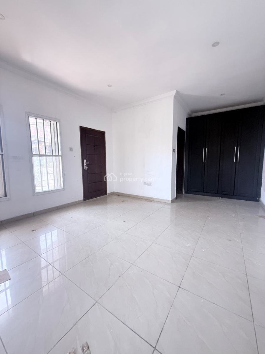 4-bedroom Terrace Duplex, Osapa London, Osapa, Lekki, Lagos, Flat / Apartment for Sale