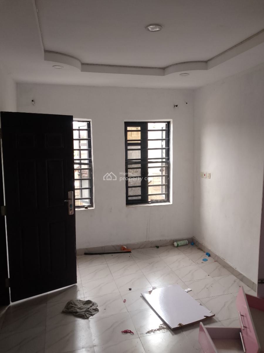 Massive 2 Bedroom Flat Upstairs, Destiny Home Estate, Abijo, Sangotedo, Ajah, Lagos, Flat / Apartment for Rent