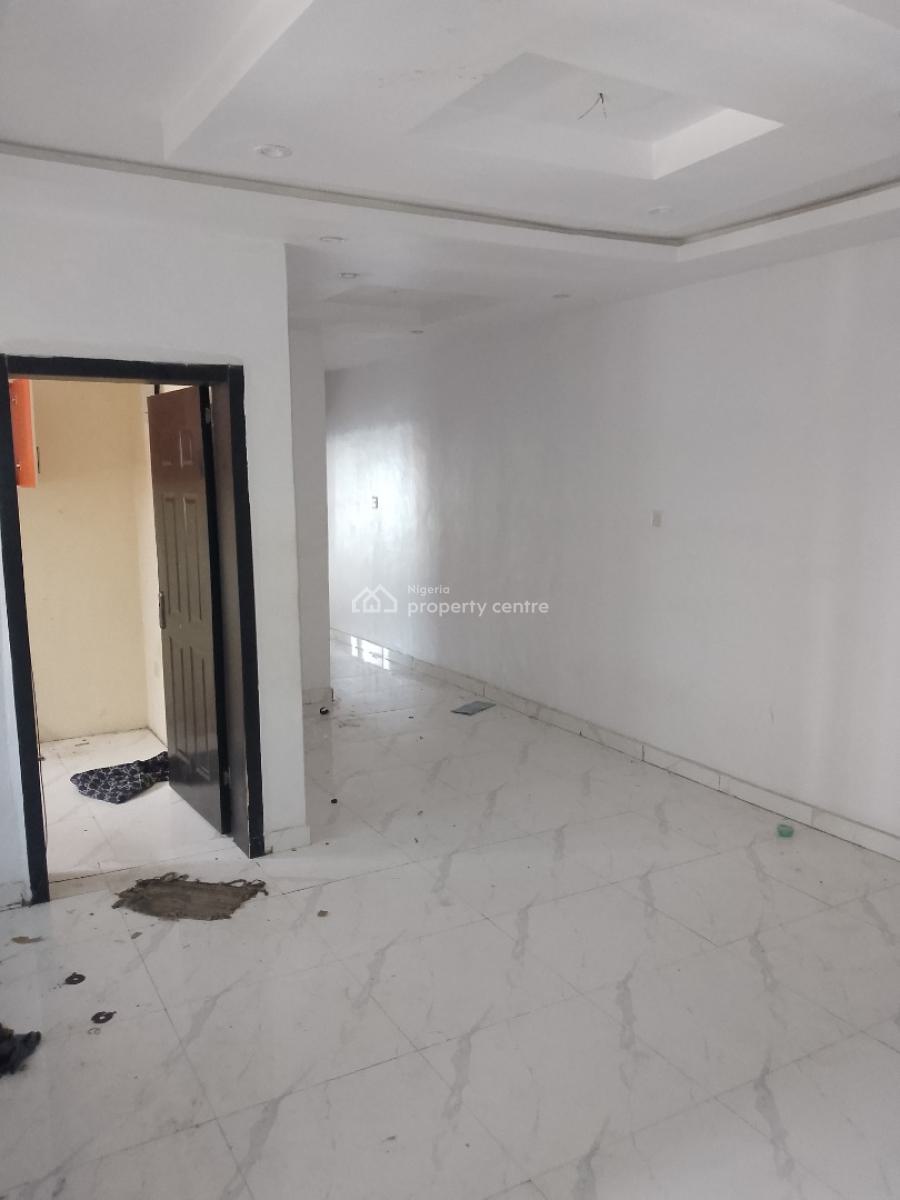 Massive 2 Bedroom Flat Upstairs, Destiny Home Estate, Abijo, Sangotedo, Ajah, Lagos, Flat / Apartment for Rent