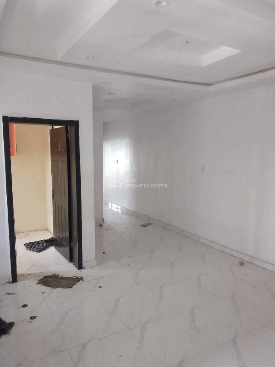 Massive 2 Bedroom Flat Upstairs, Destiny Home Estate, Abijo, Sangotedo, Ajah, Lagos, Flat / Apartment for Rent