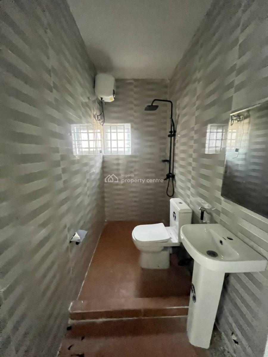 2 Bedroom Apartment, Ikota, Lekki, Lagos, Flat / Apartment for Sale