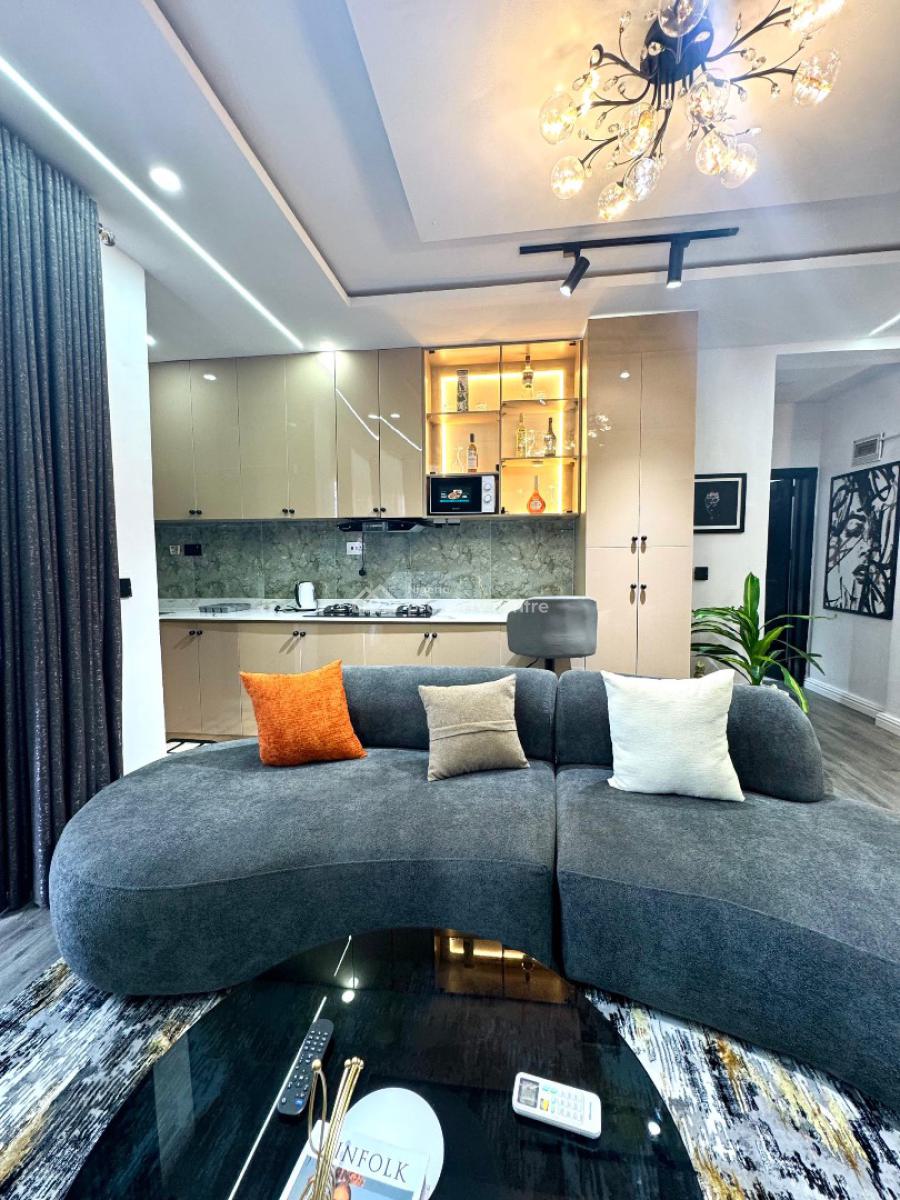 Luxury 1-bedroom Waterfront Duplex in The Heart of Lekki Phase 1, Lekki Phase 1, Lekki, Lagos, Flat / Apartment Short Let