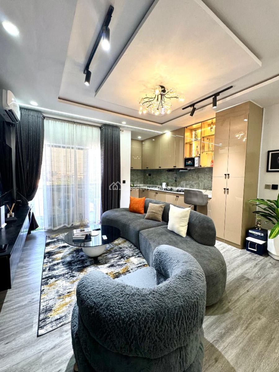 Luxury 1-bedroom Waterfront Duplex in The Heart of Lekki Phase 1, Lekki Phase 1, Lekki, Lagos, Flat / Apartment Short Let