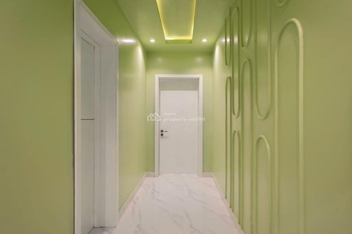 Cozy 2 Bedroom Apartment with Swimming Pool, Ps5, and Functional, Lekki Phase 1, Lekki, Lagos, Flat / Apartment Short Let