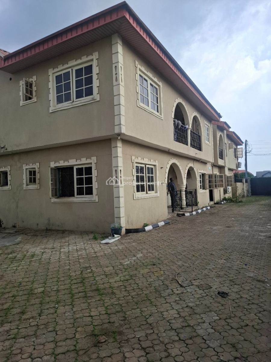 Big House Consists 4 Bedroom Duplex and 3 Bedroom Flats, Journalists Estate, Berger, Arepo, Ogun, House for Sale