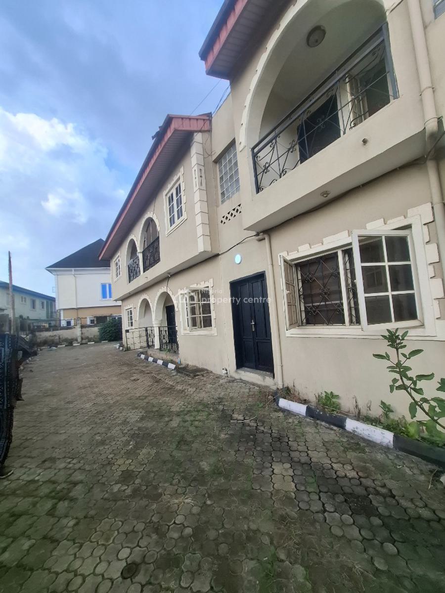 Big House Consists 4 Bedroom Duplex and 3 Bedroom Flats, Journalists Estate, Berger, Arepo, Ogun, House for Sale