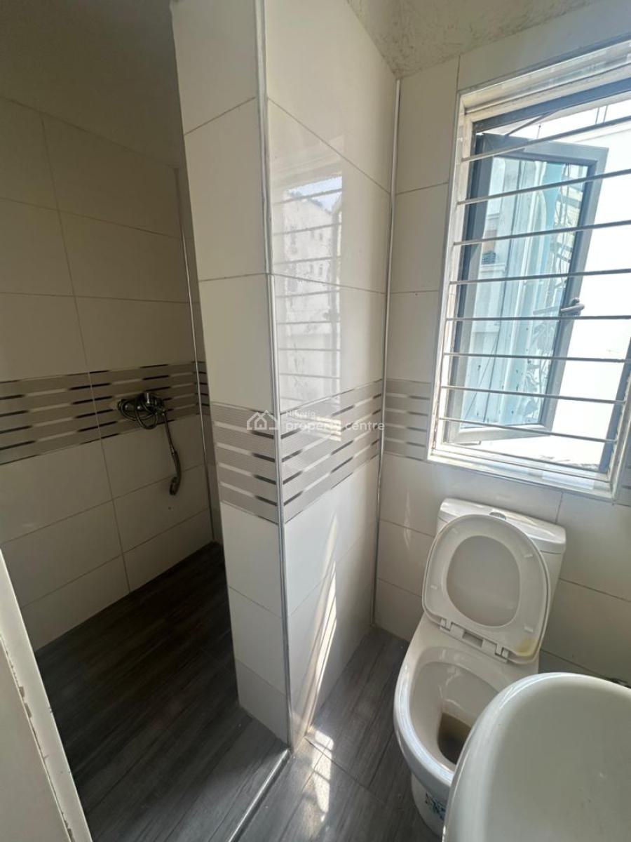 Spacious Mini Flat Upstairs, Lekki Right, Lekki Phase 1, Lekki, Lagos, Mini Flat (room and Parlour) for Rent