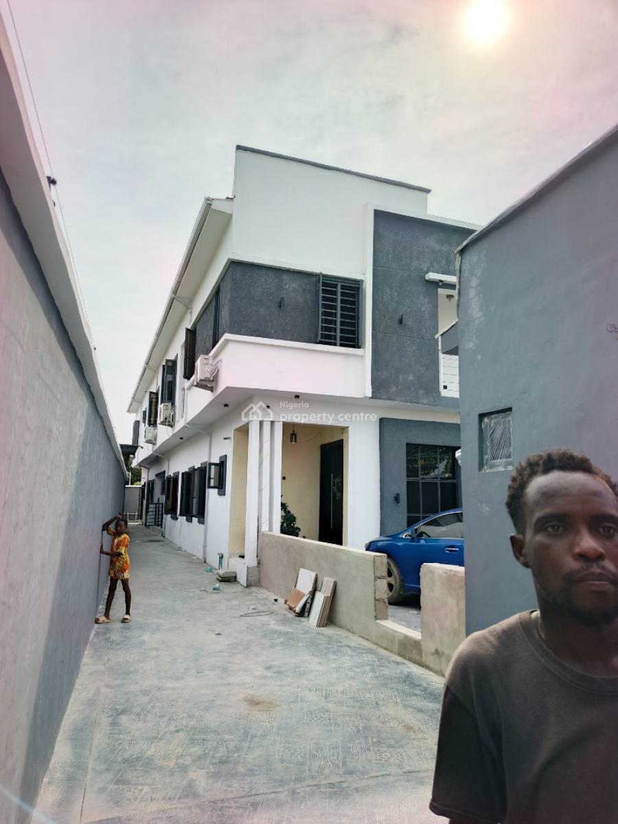 Smart Spacious Newly Built 2 Bedrooms Apartment Upstairs., Abraham Adesanya Axis, Ogombo, Ajah, Lagos, Flat / Apartment for Rent