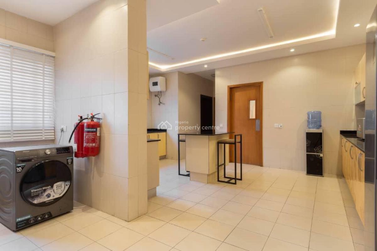 Luxury 3-bedroom Apartment with a Snooker Board, Victoria Island (vi), Lagos, Flat / Apartment Short Let