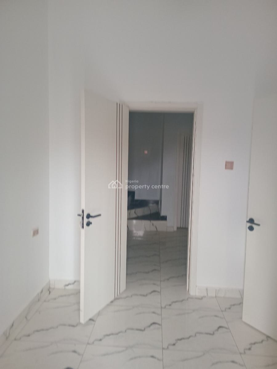 Luxury Sharp 4 Bedroom Duplex Flat Mansion. Shared Compound, Shalom Estate, New Road, Awoyaya, Ibeju Lekki, Lagos, Semi-detached Duplex for Rent