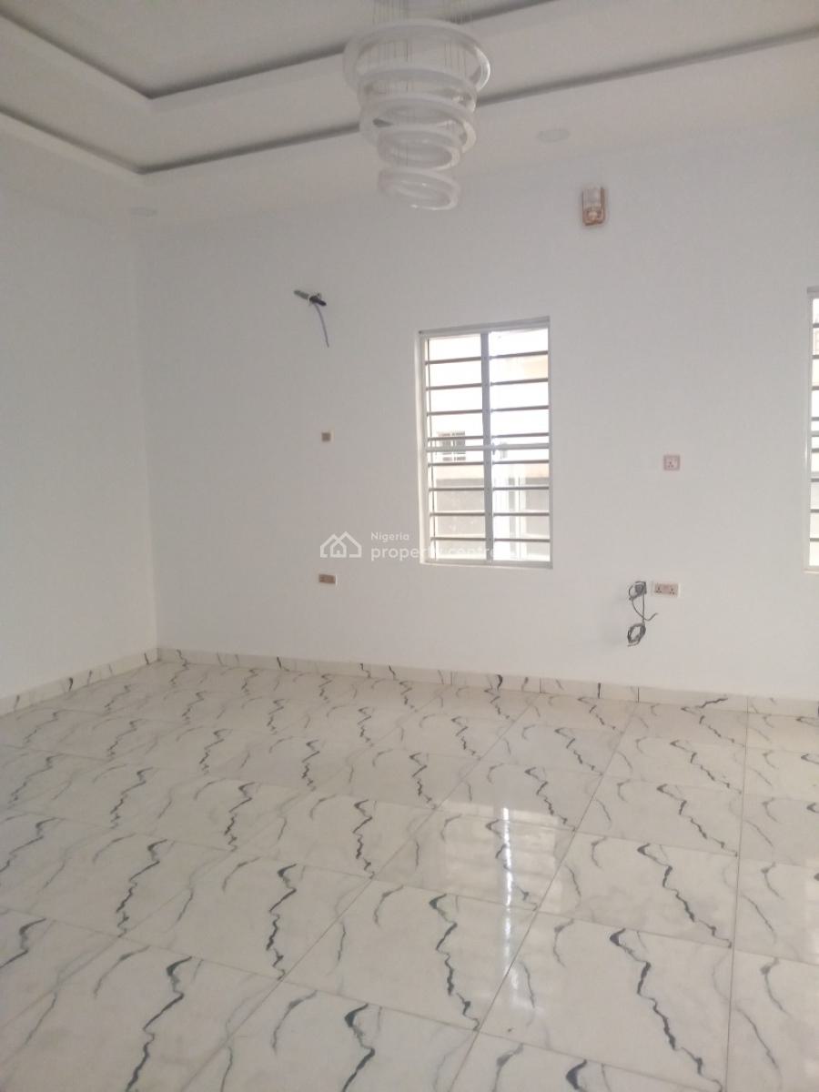 Luxury Sharp 4 Bedroom Duplex Flat Mansion. Shared Compound, Shalom Estate, New Road, Awoyaya, Ibeju Lekki, Lagos, Semi-detached Duplex for Rent