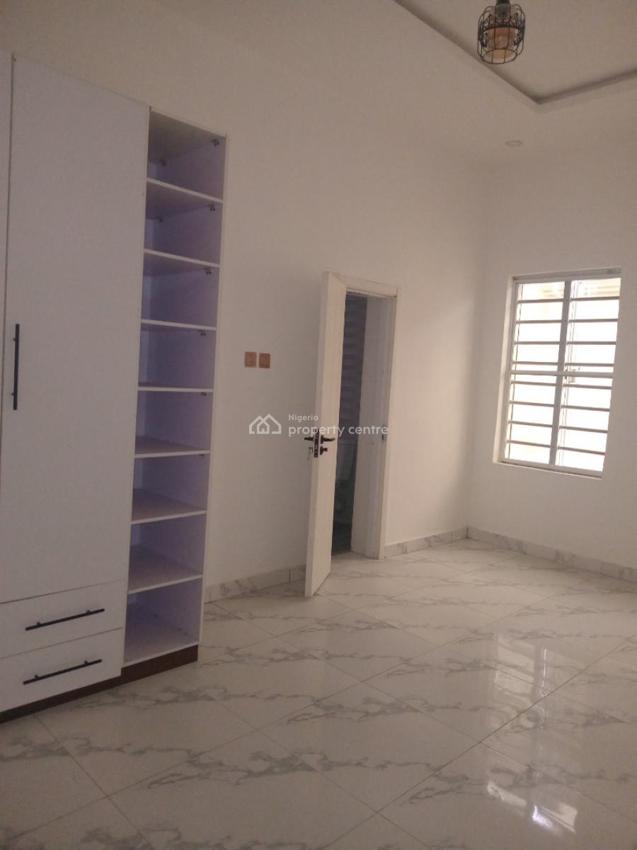 Luxury Sharp 4 Bedroom Duplex Flat Mansion. Shared Compound, Shalom Estate, New Road, Awoyaya, Ibeju Lekki, Lagos, Semi-detached Duplex for Rent