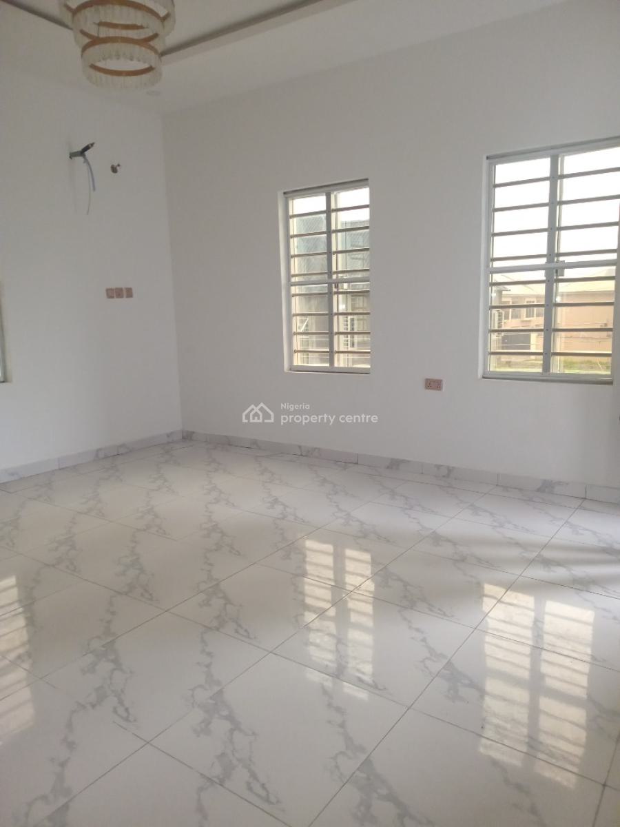 Luxury Sharp 4 Bedroom Duplex Flat Mansion. Shared Compound, Shalom Estate, New Road, Awoyaya, Ibeju Lekki, Lagos, Semi-detached Duplex for Rent