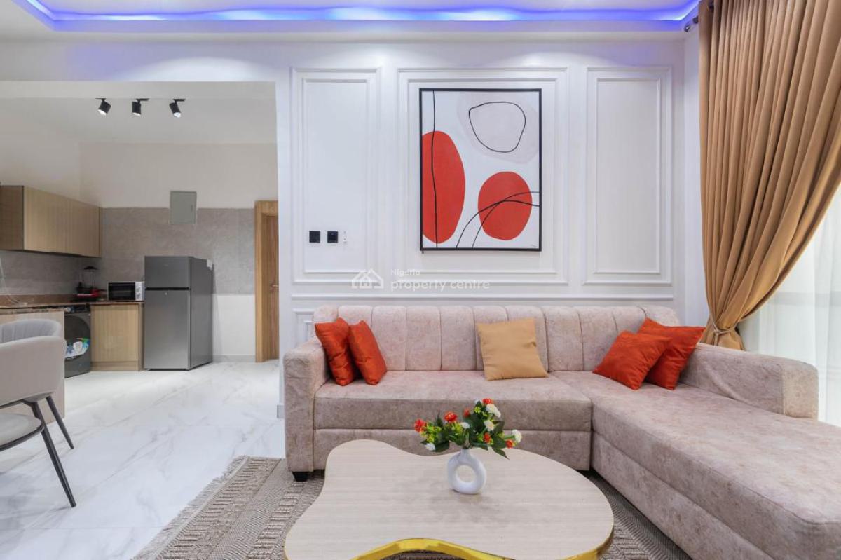 Luxury 2-bedroom Apartment with 3 Balconies, Lekki Phase 1, Lekki, Lagos, Flat / Apartment Short Let