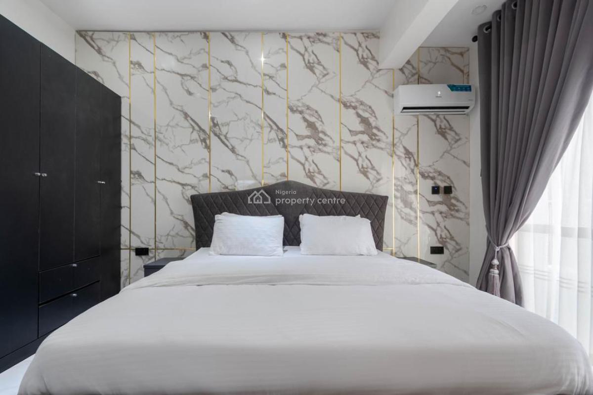 Luxury 2-bedroom Apartment with 3 Balconies, Lekki Phase 1, Lekki, Lagos, Flat / Apartment Short Let