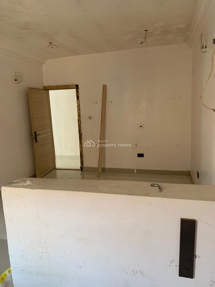 Nice Miniflat in a Serene Location, Millennium Estate, Off Admirality Way, Lekki, Lagos, Lekki Phase 1, Lekki, Lagos, Mini Flat (room and Parlour) for Rent