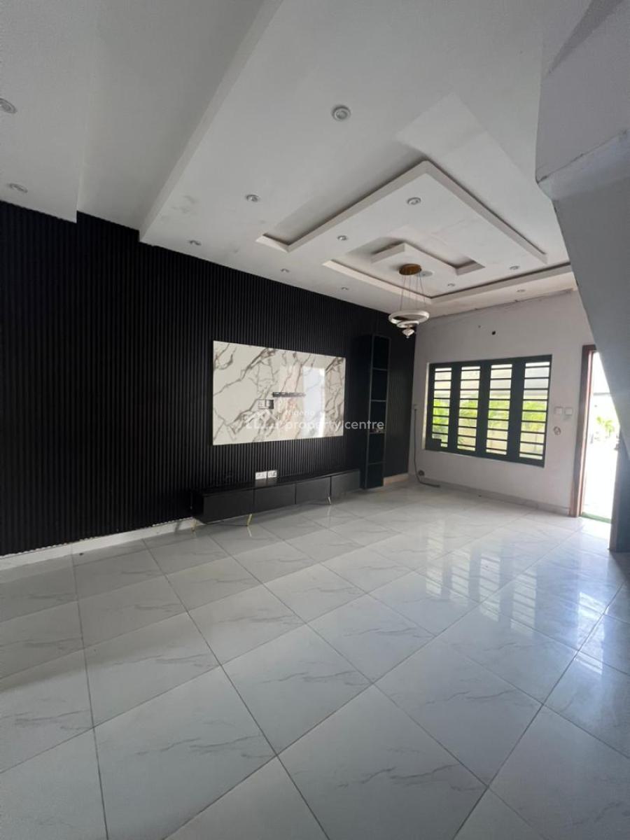 Specious Well Built 2 Bedroom Terrace Duplex, Orchi Before Round About, Lekki Phase 1, Lekki, Lagos, Terraced Duplex for Rent