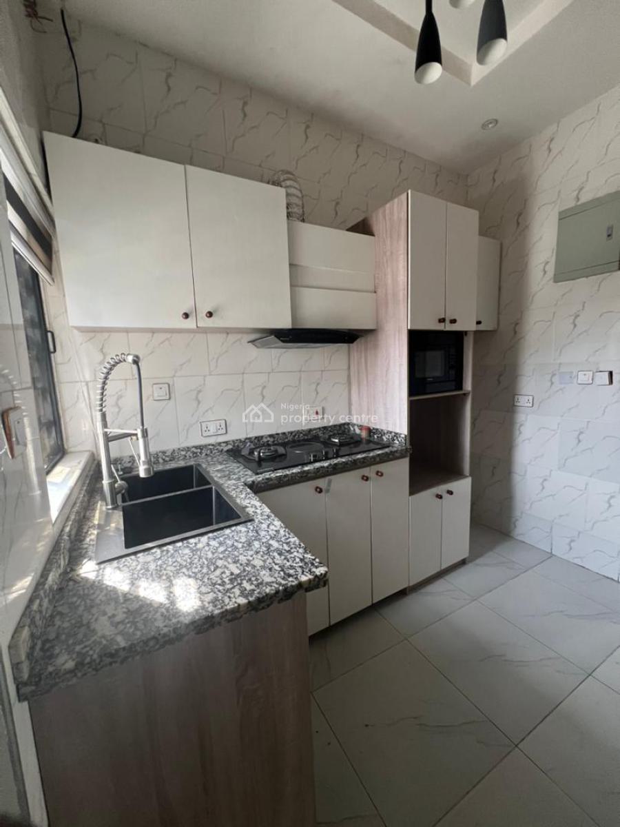 Specious Well Built 2 Bedroom Terrace Duplex, Orchi Before Round About, Lekki Phase 1, Lekki, Lagos, Terraced Duplex for Rent