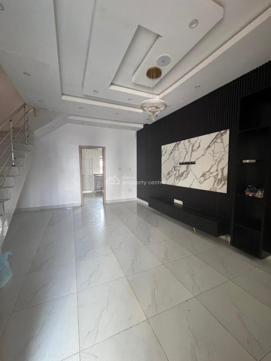 Specious Well Built 2 Bedroom Terrace Duplex, Orchi Before Round About, Lekki Phase 1, Lekki, Lagos, Terraced Duplex for Rent